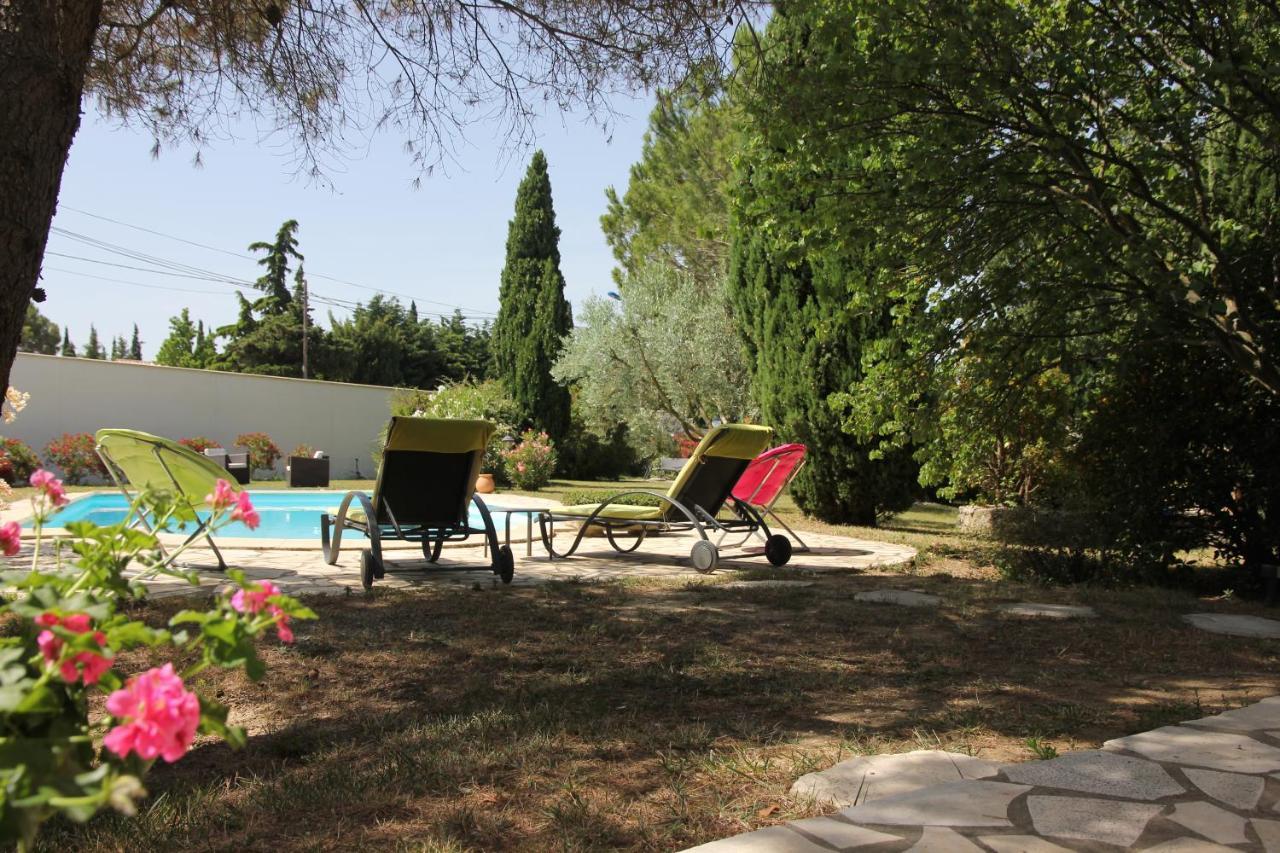 Entre Avignon Et Pont Du Gard Bed & Breakfast โรชฟอร์ต-ดู-การ์ ห้อง รูปภาพ