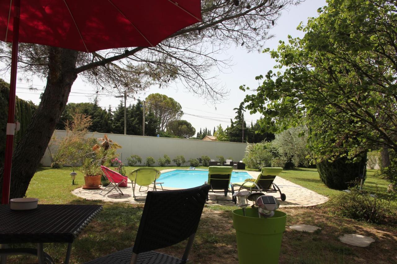 Entre Avignon Et Pont Du Gard Bed & Breakfast โรชฟอร์ต-ดู-การ์ ห้อง รูปภาพ