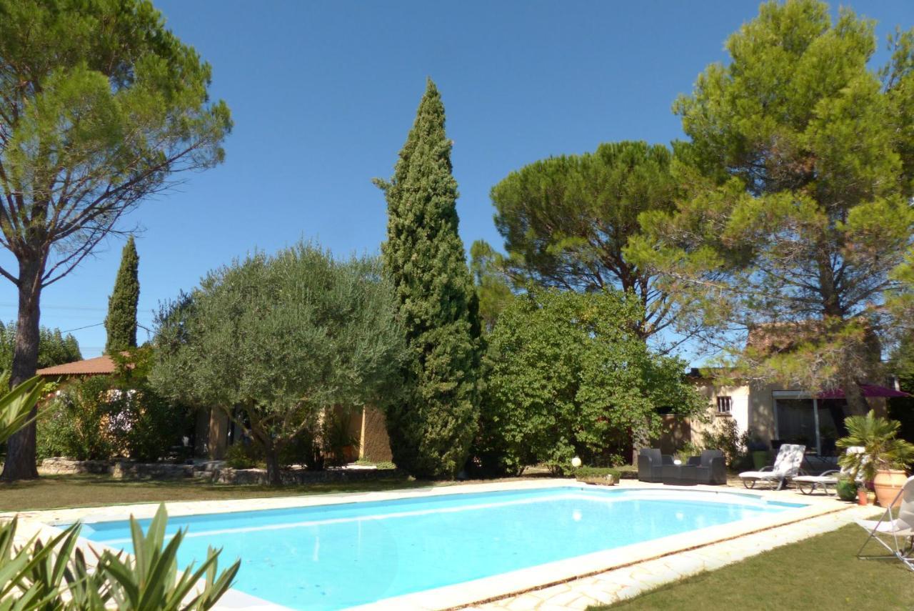 Entre Avignon Et Pont Du Gard Bed & Breakfast โรชฟอร์ต-ดู-การ์ ภายนอก รูปภาพ